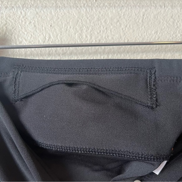 Lucy Black Capri Crop Leggings Size Small Short Athletic Activewear - Picture 4 of 6